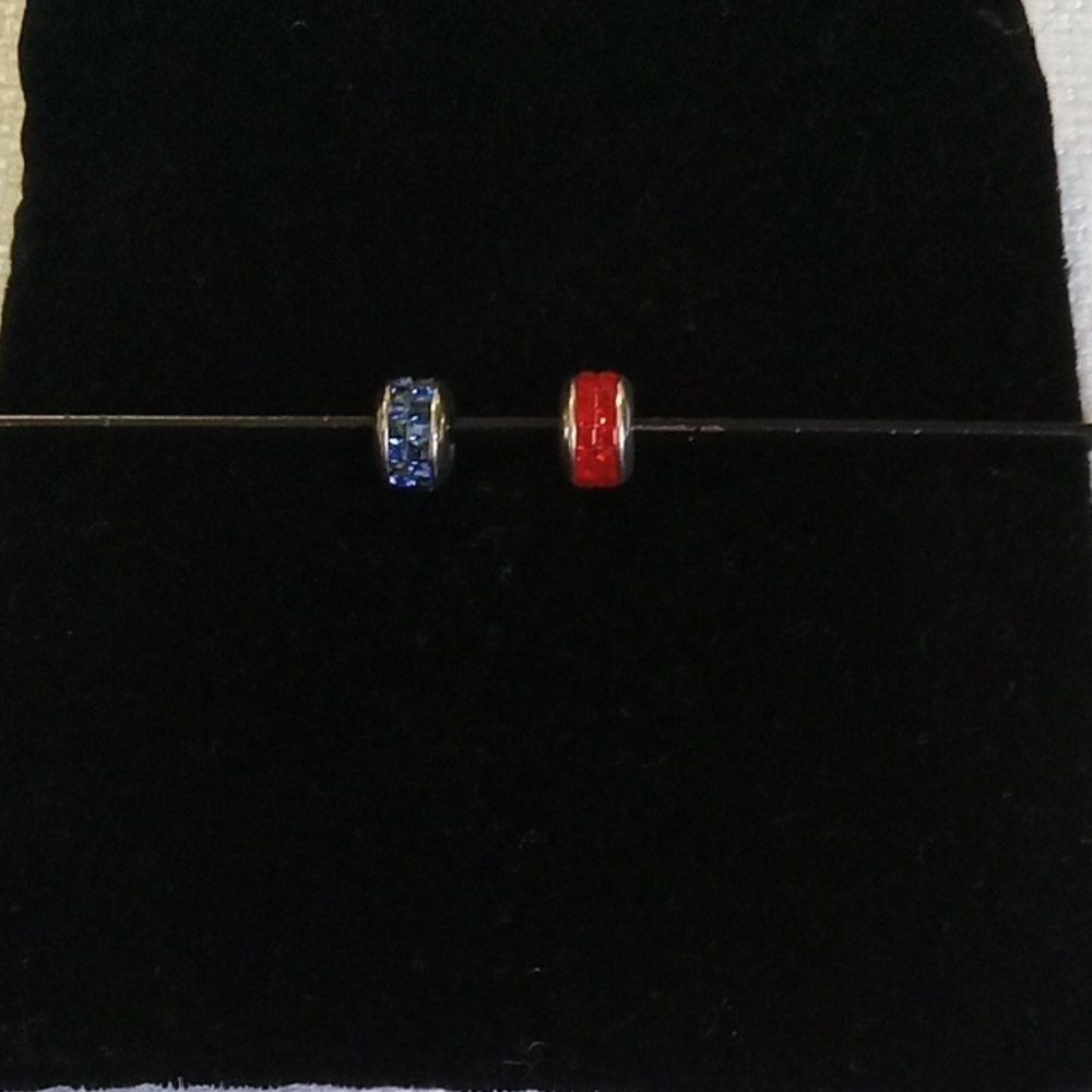 Elegant Red and Blue Crystal Beads